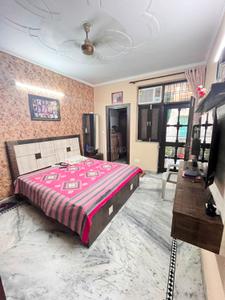 Bedroom Image of 2250 Sq.ft 3 BHK Builder Floor for sale in Sector 49 Faridabad for Rs. 14000000