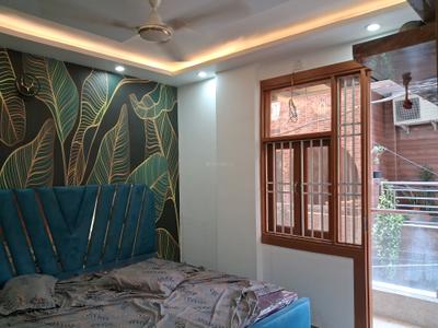 Bedroom Image of 650 Sq.ft 2 BHK Builder Floor for rent in Dwarka Mor New Delhi for Rs. 25000