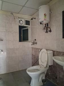 Common Bathroom Image of 1750 Sq.ft 3 BHK Apartment / Flat for sale in Gardenia Golf City, Sector 75 Noida for Rs. 13520500