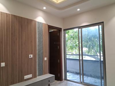 Bedroom Image of 1800 Sq.ft 3 BHK Builder Floor for sale in Paschim Vihar New Delhi for Rs. 36000000