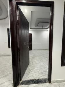 Bathroom Image of 1000 Sq.ft 2.5 BHK Builder Floor for rent in Arjunganj Lucknow for Rs. 17000