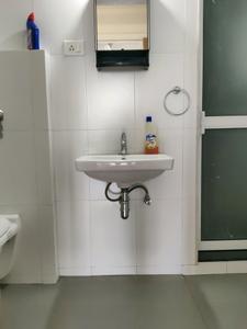 Common Bathroom Image of 729 Sq.ft 2 BHK Apartment / Flat for rent in ACME Ozone Phase 2, Thane West Thane for Rs. 38000
