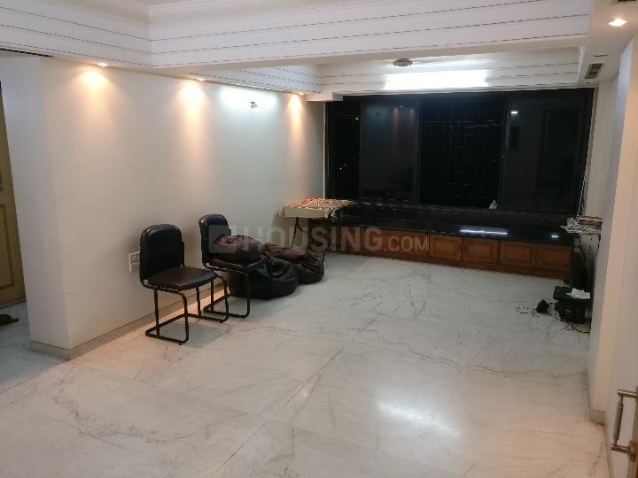 Living Room Image of 1200 Sq.ft 2 BHK Apartment / Flat for rent in Bandra East Mumbai for Rs. 70000