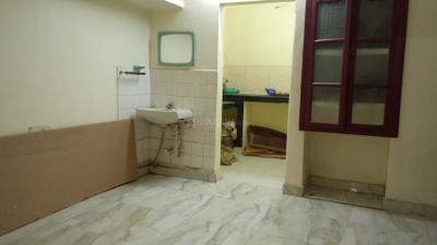 Living Room Image of 850 Sq.ft 2 BHK Apartment / Flat for sale in Tollygunge Kolkata for Rs. 3800000