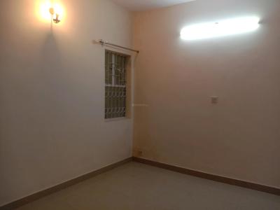 Bedroom Image of 2000 Sq.ft 3 BHK Apartment / Flat for rent in DDA Flats Vasant Kunj, Vasant Kunj New Delhi for Rs. 71000