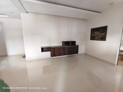Hall Image of 2000 Sq.ft 3 BHK Apartment / Flat for rent in Race Course Vadodara for Rs. 55000