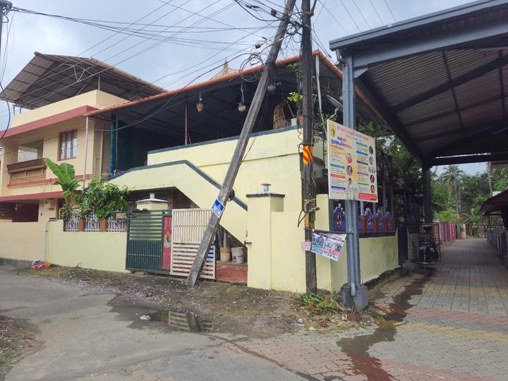 Valiyapadam Main Image 1