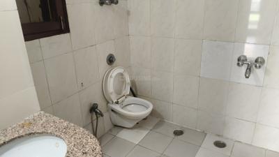 Image of 1600 Sq.ft 3.5 BHK Apartment / Flat for rent in Sector 18 Dwarka, New Delhi for Rs. 63000