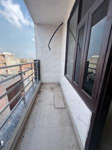 Balcony Image of 800 Sq.ft 3 BHK Builder Floor for sale in Mandawali New Delhi for Rs. 5500000