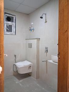 Common Bathroom Image of 1550 Sq.ft 3 BHK Apartment / Flat for sale in Capital Hometech Homes, Sector 51 Noida for Rs. 7500000