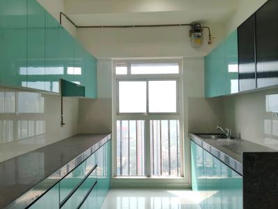 Kitchen Image of 1200 Sq.ft 3 BHK Apartment / Flat for rent in Godrej Emerald, Kasarvadavali Thane for Rs. 35000