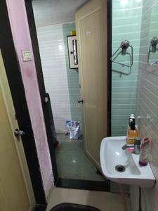Bathroom Image of 650 Sq.ft 1 BHK Apartment / Flat for sale in Haware Tulip 1, Kasarvadavali Thane for Rs. 8000000