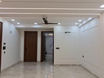 Living Room Image of 1350 Sq.ft 3 BHK Builder Floor for sale in Paschim Vihar New Delhi for Rs. 25000000