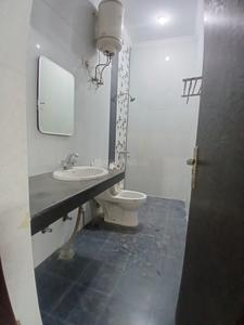 Bathroom Image of 1700 Sq.ft 2 BHK Independent House for rent in Sector 46 Gurgaon for Rs. 42000