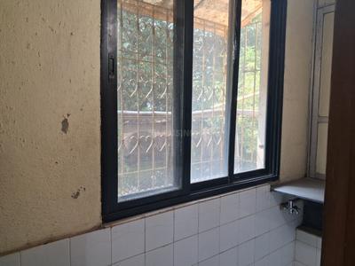 Bathroom Image of 950 Sq.ft 2 BHK Apartment / Flat for rent in Ochana Pride Park CHSL, Thane West Thane for Rs. 40000