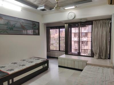 Living Room Image of 800 Sq.ft 2 BHK Apartment / Flat for rent in Greenland Apartments, Andheri East Mumbai for Rs. 75000