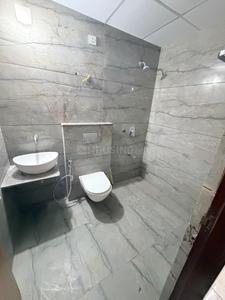 Bathroom Image of 1800 Sq.ft 3 BHK Apartment / Flat for rent in Pramukh Shypram Sky, Chanakyapuri Ahmedabad for Rs. 50000