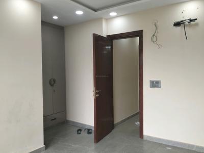 Bedroom Image of 720 Sq.ft 2 BHK Builder Floor for sale in Mukherjee Nagar New Delhi for Rs. 12500000