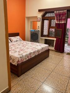 Bedroom Image of 1620 Sq.ft 2 BHK Builder Floor for rent in Shrinathpuram Bareilly for Rs. 12500