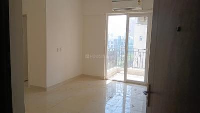 Living Room Image of 800 Sq.ft 2 BHK Apartment / Flat for sale in Signature Global Prime, Sector 63 Gurgaon for Rs. 11000000