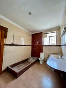 Bathroom Image of 3150 Sq.ft 6 BHK Independent House for sale in Sector 17 Faridabad for Rs. 120000000