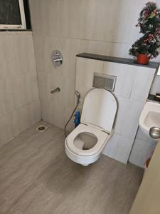 Veena Sentrio Common Bathroom 4
