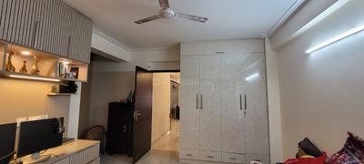 Bedroom Image of 1800 Sq.ft 3 BHK Apartment / Flat for rent in Swatantra Indraprastha Apartments II, Sector 32 Faridabad for Rs. 30000