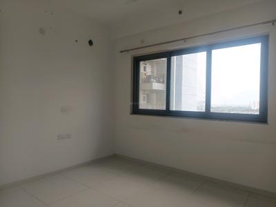 Bedroom Image of 850 Sq.ft 2 BHK Apartment / Flat for sale in Amanora Gold Towers, Hadapsar Pune for Rs. 12100000