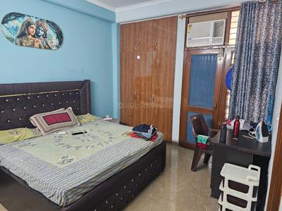 Bedroom Image of 1200 Sq.ft 3 BHK Builder Floor for rent in Sector 31 Noida for Rs. 26000