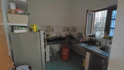 Kitchen Image of 1325 Sq.ft 2 BHK Builder Floor for rent in Ashiyana Lucknow for Rs. 12000