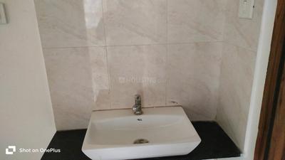 Bathroom Image of 950 Sq.ft 2 BHK Apartment / Flat for sale in Malpani Green Park, Fursungi Pune for Rs. 5200000