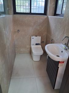 Bathroom Image of 1200 Sq.ft 3 BHK Apartment / Flat for sale in Vikaspuri New Delhi for Rs. 13500000