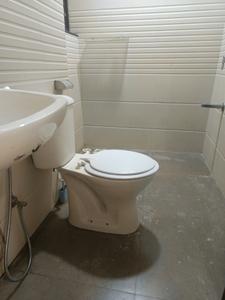 Common Bathroom Image of 1140 Sq.ft 2 BHK Apartment / Flat for rent in Chaphalkar Elina Living, Mohammed Wadi Pune for Rs. 30000
