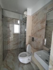 Bathroom Image of 2200 Sq.ft 4 BHK Apartment / Flat for sale in Raheja Exotica Sorento, Madh Mumbai for Rs. 65000000