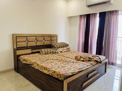 Bedroom Image of 1350 Sq.ft 2 BHK Apartment / Flat for rent in Rama Krishna Heights Apartments, Tahra Vrindavan for Rs. 40000