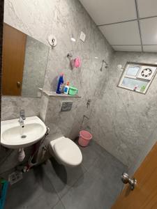 Bathroom Image of 850 Sq.ft 2 BHK Apartment / Flat for rent in Nav Anantam, Instrumentation Limited Colony Kota for Rs. 22000
