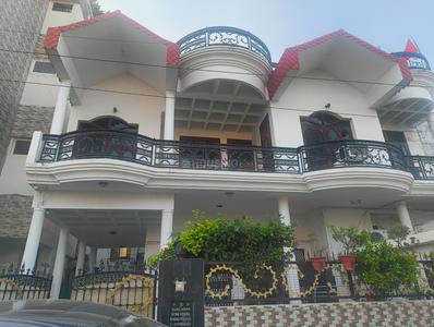 Image of 5000 Sq.ft 10 BHK Independent House for sale in Mahanagar, Lucknow for Rs. 50000000