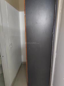 Bathroom Image of 1300 Sq.ft 3 BHK Apartment / Flat for rent in Jai Lakshmi Apartment, Patparganj New Delhi for Rs. 39000
