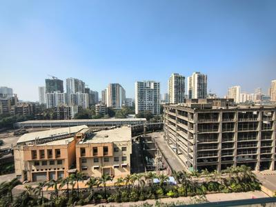 Image of 4000 Sq.ft 4 BHK Apartment / Flat for sale in Raiaskaran, Andheri West, Mumbai for Rs. 180000000
