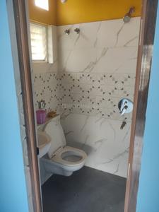Bathroom Image of 1400 Sq.ft 3 BHK Apartment / Flat for sale in Metro Apartment, Tangra Kolkata for Rs. 12000000