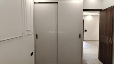 Bedroom Image of 1100 Sq.ft 3 BHK Builder Floor for rent in Ashok Nagar New Delhi for Rs. 39000