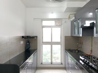 Kitchen Image of 1200 Sq.ft 3 BHK Apartment / Flat for rent in Godrej Emerald, Kasarvadavali Thane for Rs. 44999