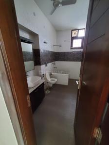 Image of 2275 Sq.ft 3 BHK Builder Floor for rent in Sector 46, Noida for Rs. 55000