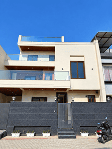 Building Image of 4200 Sq.ft 6 BHK Villa for sale in Canal Road Dehradun for Rs. 34000000
