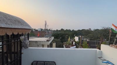 Image of 500 Sq.ft 1 BHK Apartment / Flat for rent in Sector 32, Chandigarh for Rs. 3000
