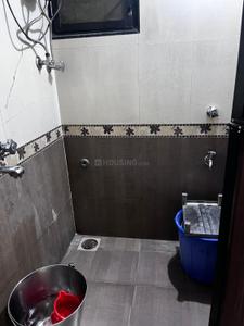 Bathroom Image of 1000 Sq.ft 2 BHK Apartment / Flat for rent in Shanti Sagar Apartment, Vashi Navi Mumbai for Rs. 42000