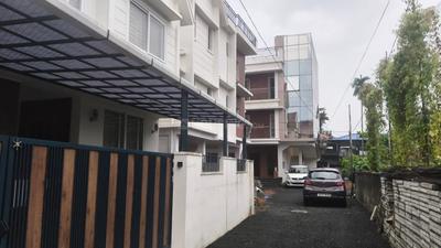 Balcony Image of 1150 Sq.ft 2.5 BHK Apartment / Flat for sale in Vyttila Kochi for Rs. 6200000