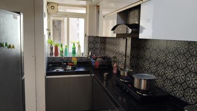 Kitchen Image of 985 Sq.ft 2 BHK Apartment / Flat for sale in Lodha Amara, Kolshet Thane for Rs. 9400000