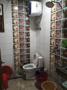 Common Bathroom Image of 1800 Sq.ft 4 BHK Builder Floor for sale in Shalimar Garden Ghaziabad for Rs. 14000000