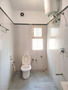 Common Bathroom Image of 1850 Sq.ft 3 BHK Builder Floor for rent in HSR Layout Bengaluru for Rs. 100000